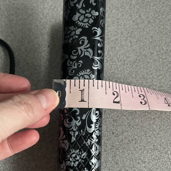 Jeegol Floral Damask Hair Straightener - Picture 8 of 8